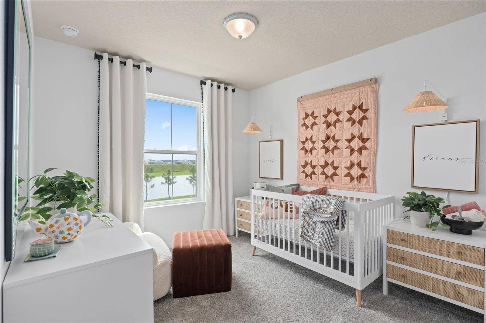 6403 ARGENT WOOD DRIVE, Winter Garden, FL 34787 Model Home Design Only. Pictures and furnishings are for illustrative purposes only. Elevations, colors and options may vary. Furniture is for model home staging only.