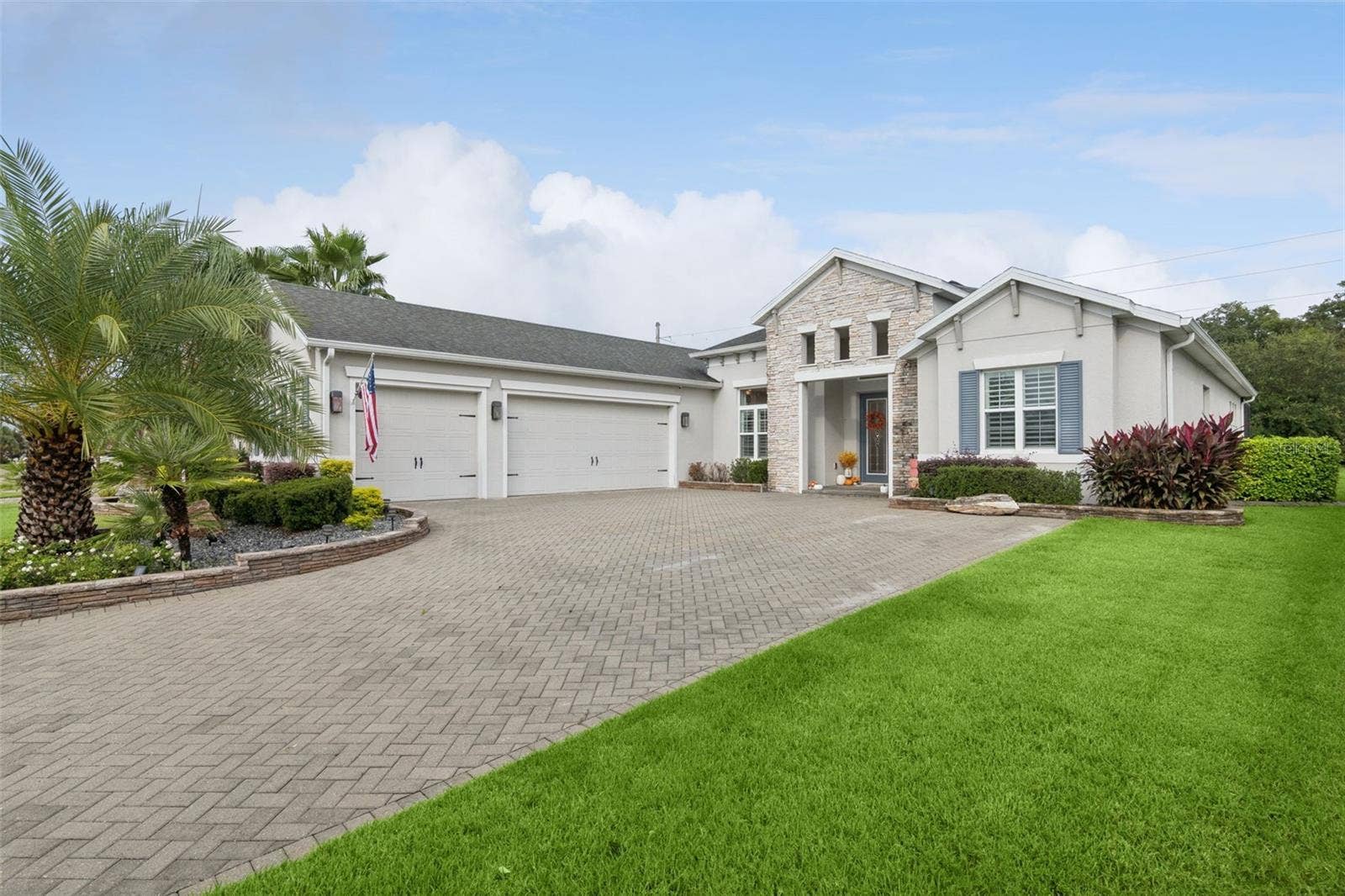 8400 BRIDGEPORT BAY CIRCLE, Mount Dora, FL 32757