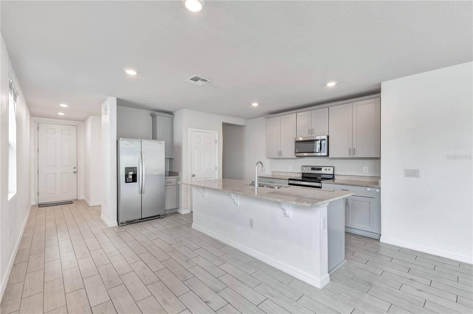 1831 CARNOSTIE ROAD, Winter Haven, FL 33884 1831 CARNOSTIE ROAD, Winter Haven, FL 33884