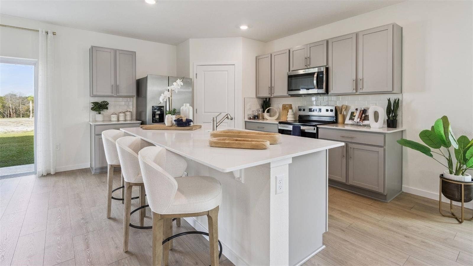 5051 MARSHELDER STREET, Apopka, FL 32712 5051 MARSHELDER STREET, Apopka, FL 32712