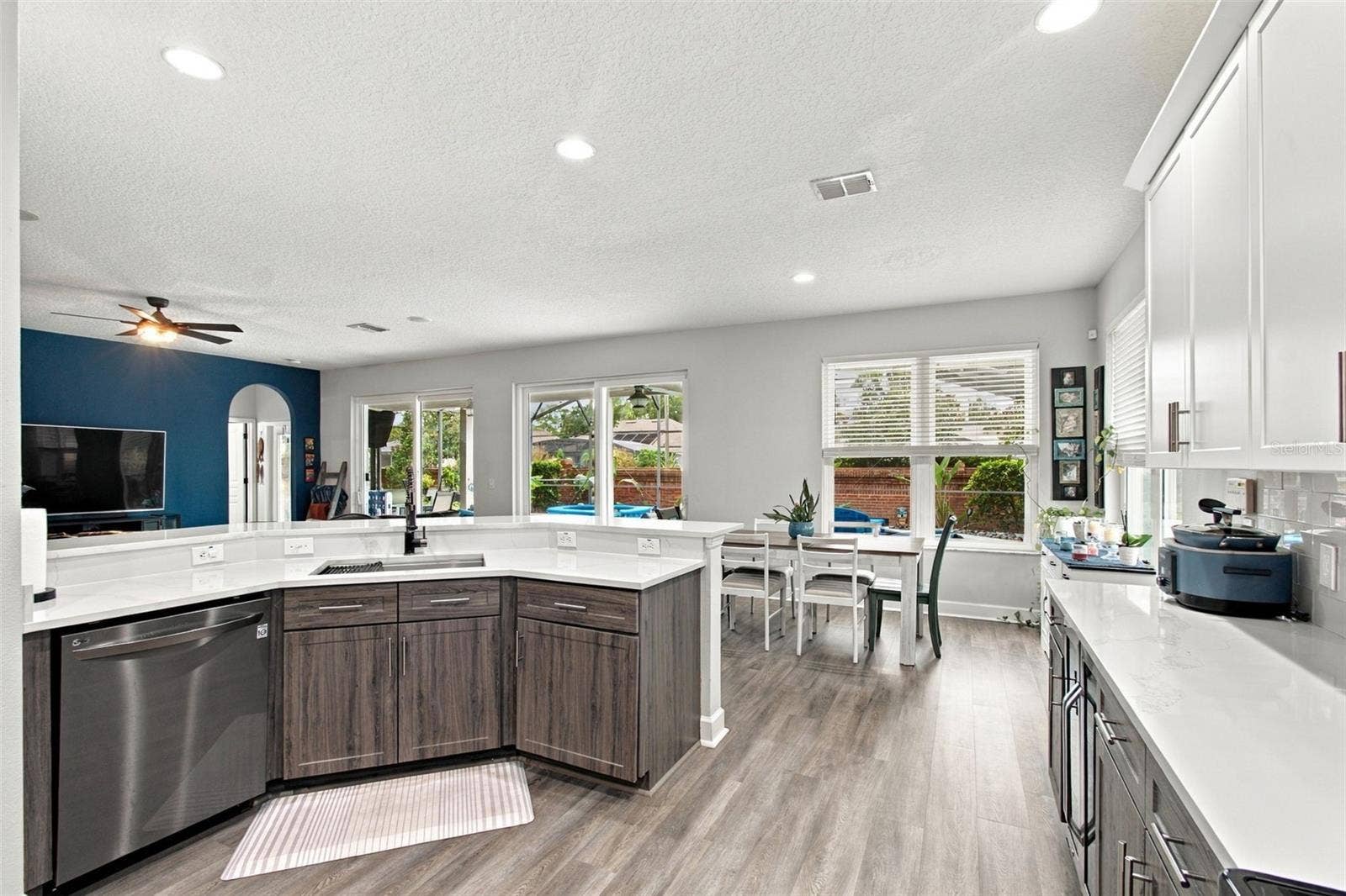 14031 ZEPHERMOOR LANE, Winter Garden, FL 34787 Kitchen