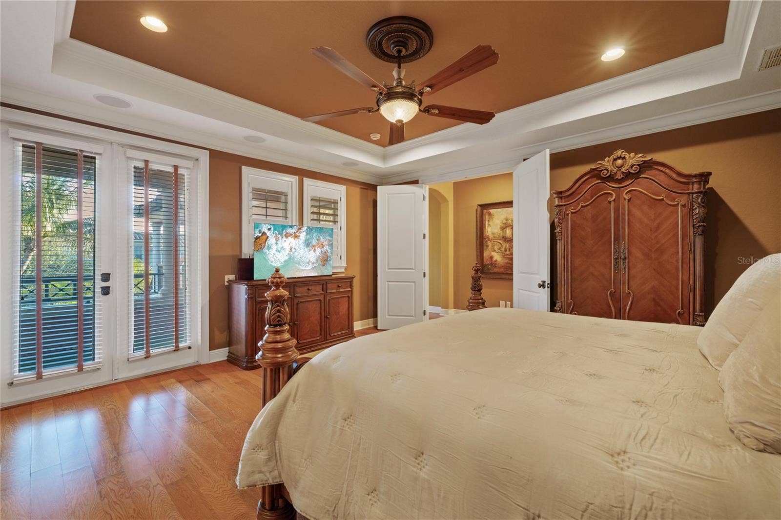 4912 YACHT CLUB, Tampa, FL 33616 4912 YACHT CLUB, Tampa, FL 33616