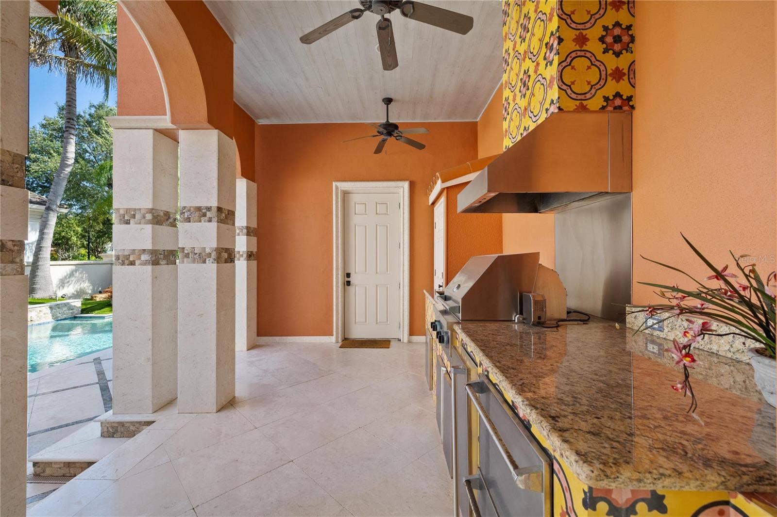 4912 YACHT CLUB, Tampa, FL 33616 4912 YACHT CLUB, Tampa, FL 33616