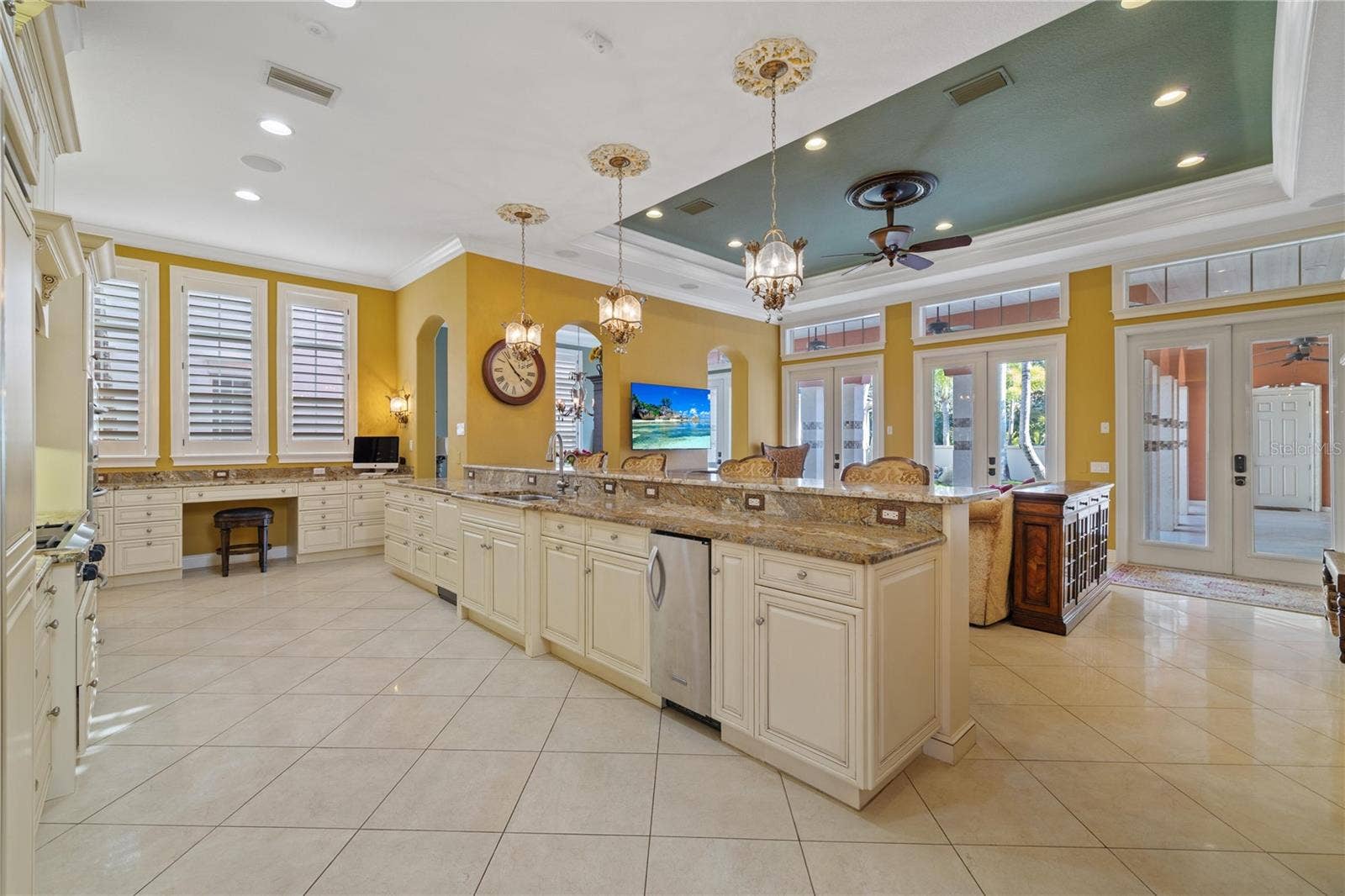 4912 YACHT CLUB, Tampa, FL 33616 4912 YACHT CLUB, Tampa, FL 33616