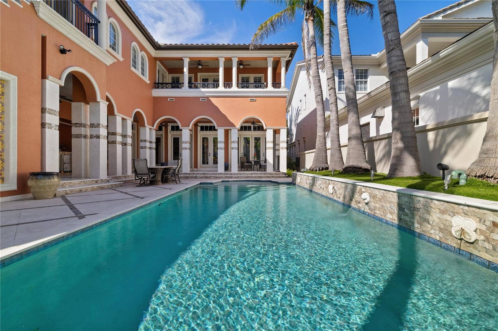4912 YACHT CLUB, Tampa, FL 33616 4912 YACHT CLUB, Tampa, FL 33616