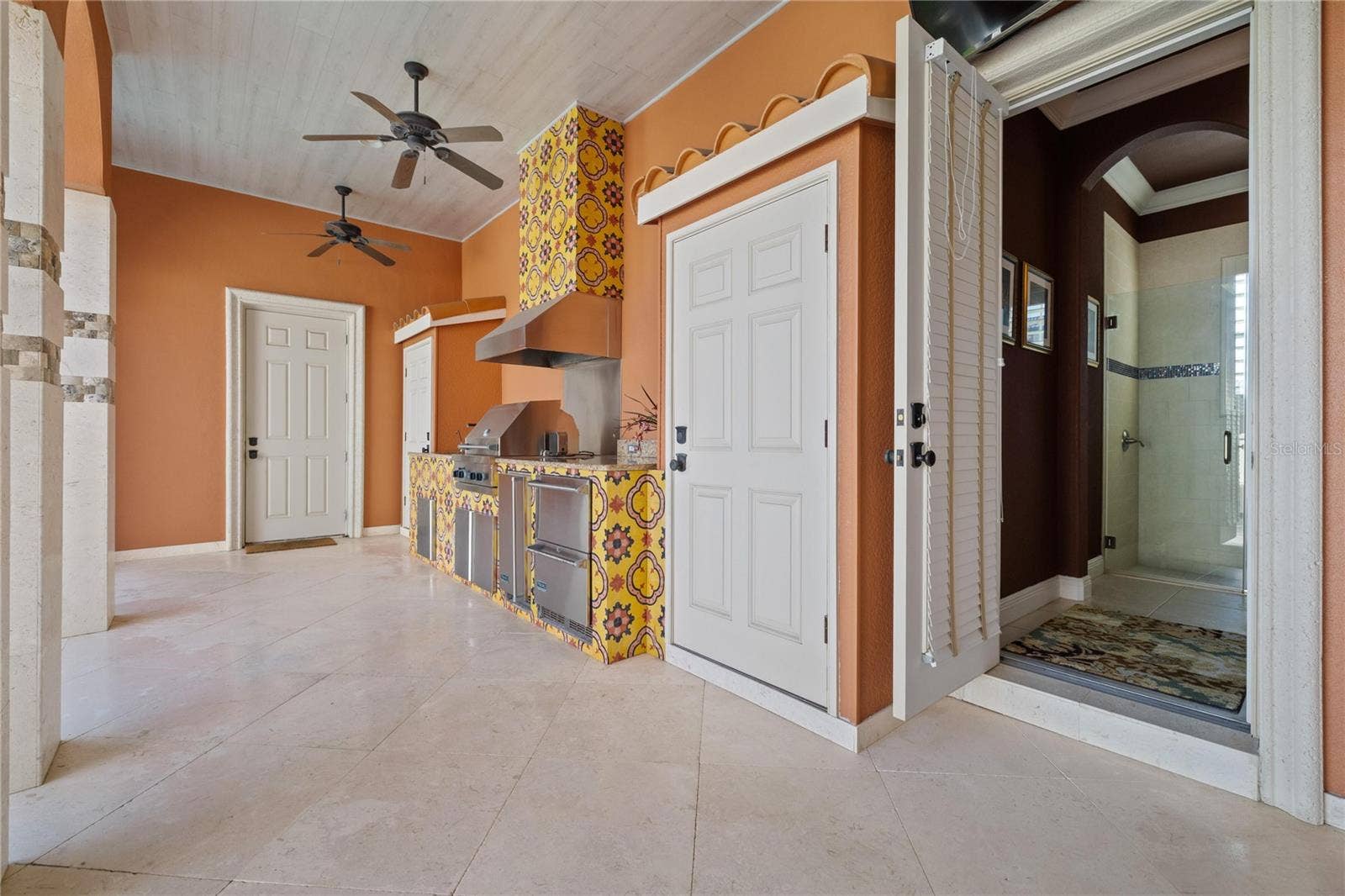 4912 YACHT CLUB, Tampa, FL 33616 4912 YACHT CLUB, Tampa, FL 33616
