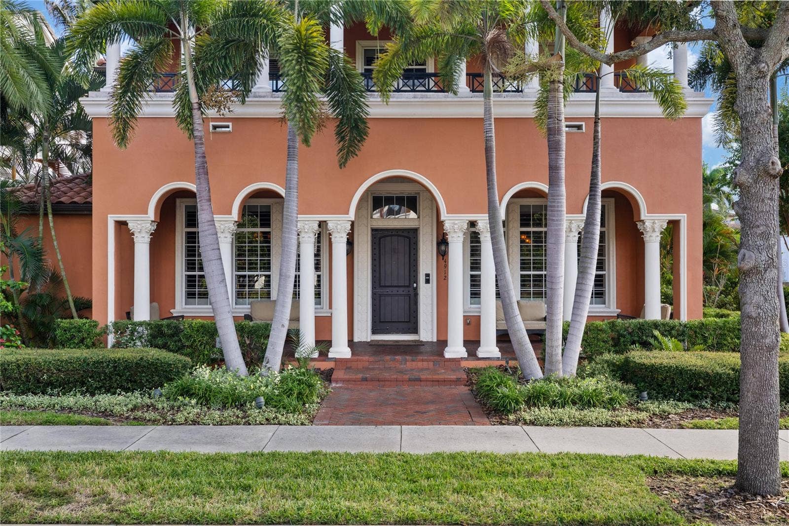 4912 YACHT CLUB, Tampa, FL 33616 4912 YACHT CLUB, Tampa, FL 33616