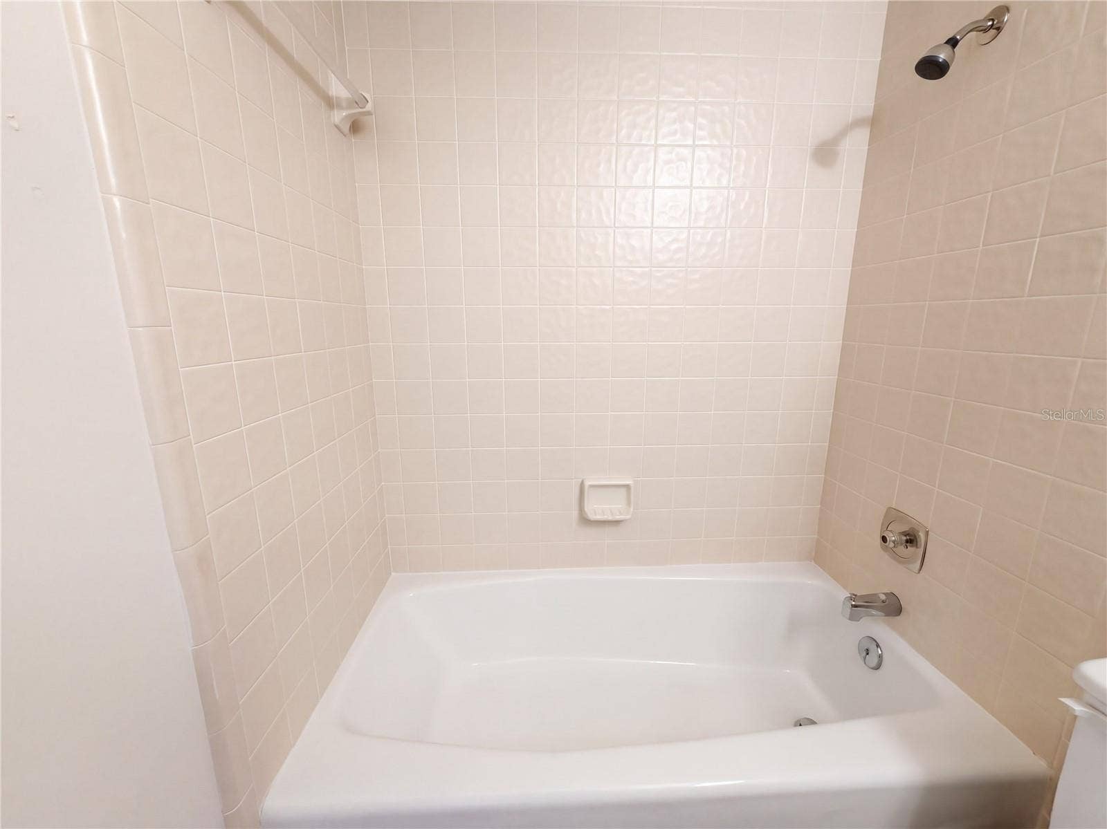 6410 HERITAGE LANE, Bradenton, FL 34209 6410 HERITAGE LANE, Bradenton, FL 34209