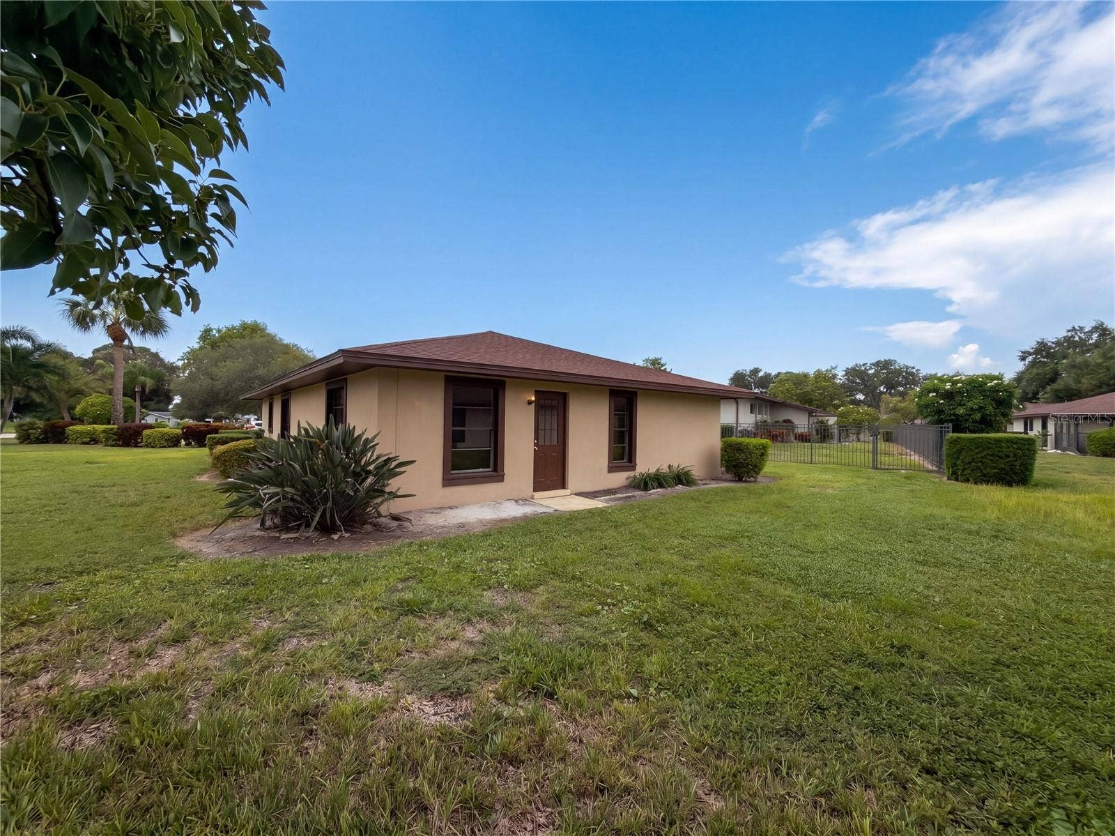 6410 HERITAGE LANE, Bradenton, FL 34209 6410 HERITAGE LANE, Bradenton, FL 34209