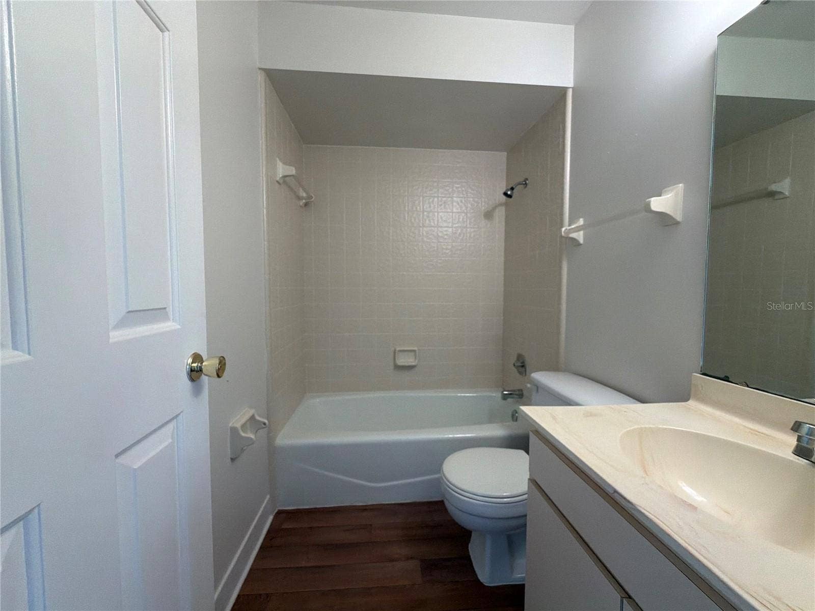 6410 HERITAGE LANE, Bradenton, FL 34209 6410 HERITAGE LANE, Bradenton, FL 34209