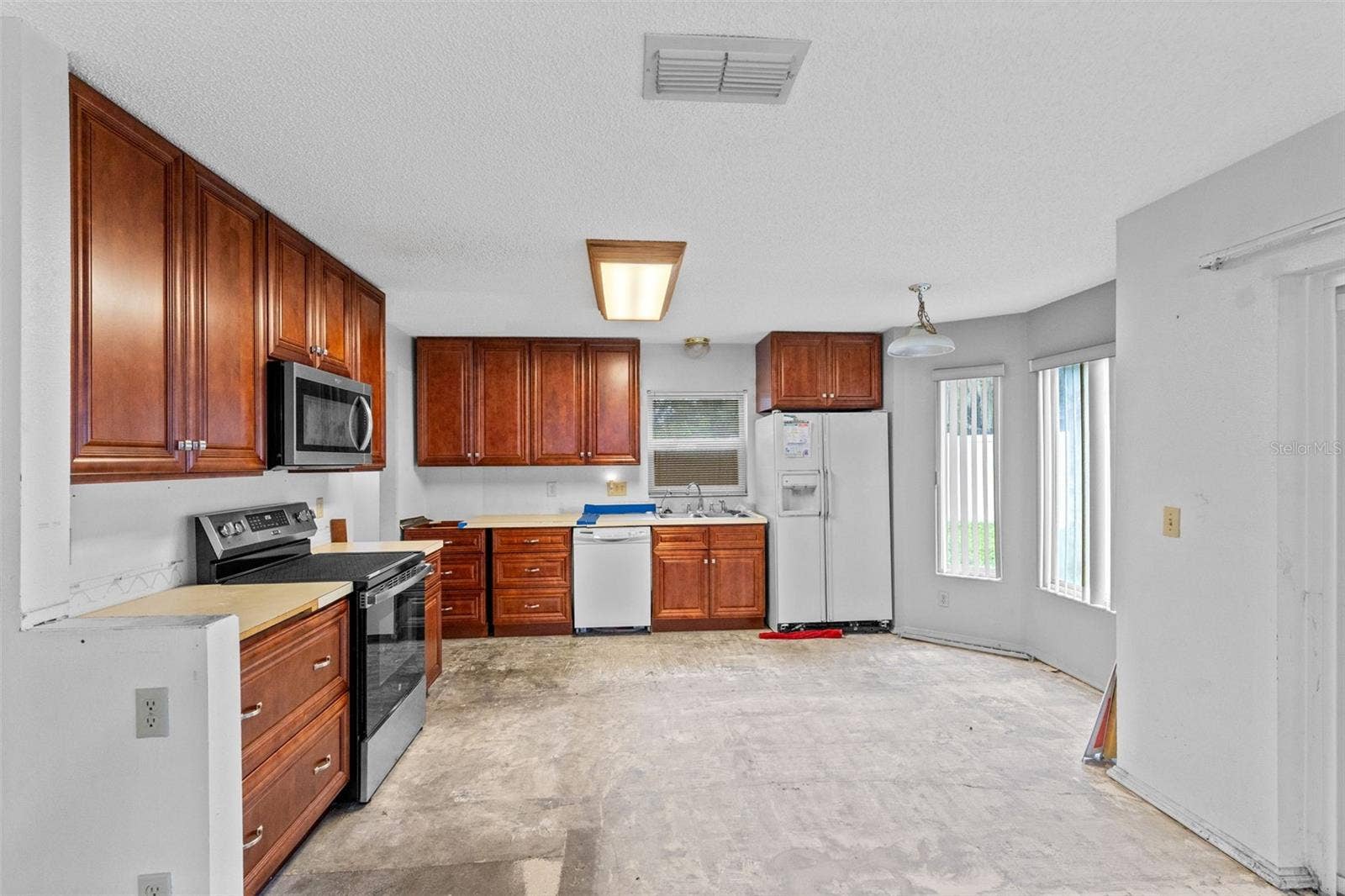 2704 ESTEP COURT, Ocoee, FL 34761
