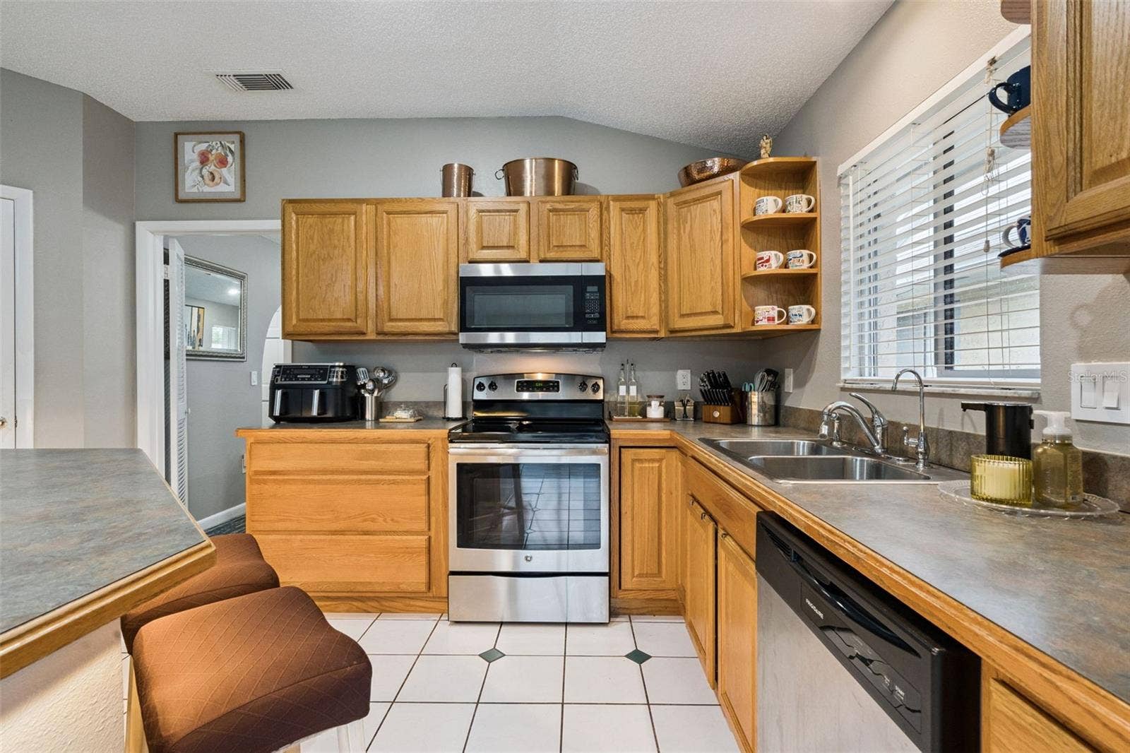 313 ALBA LANE, Lake Mary, FL 32746