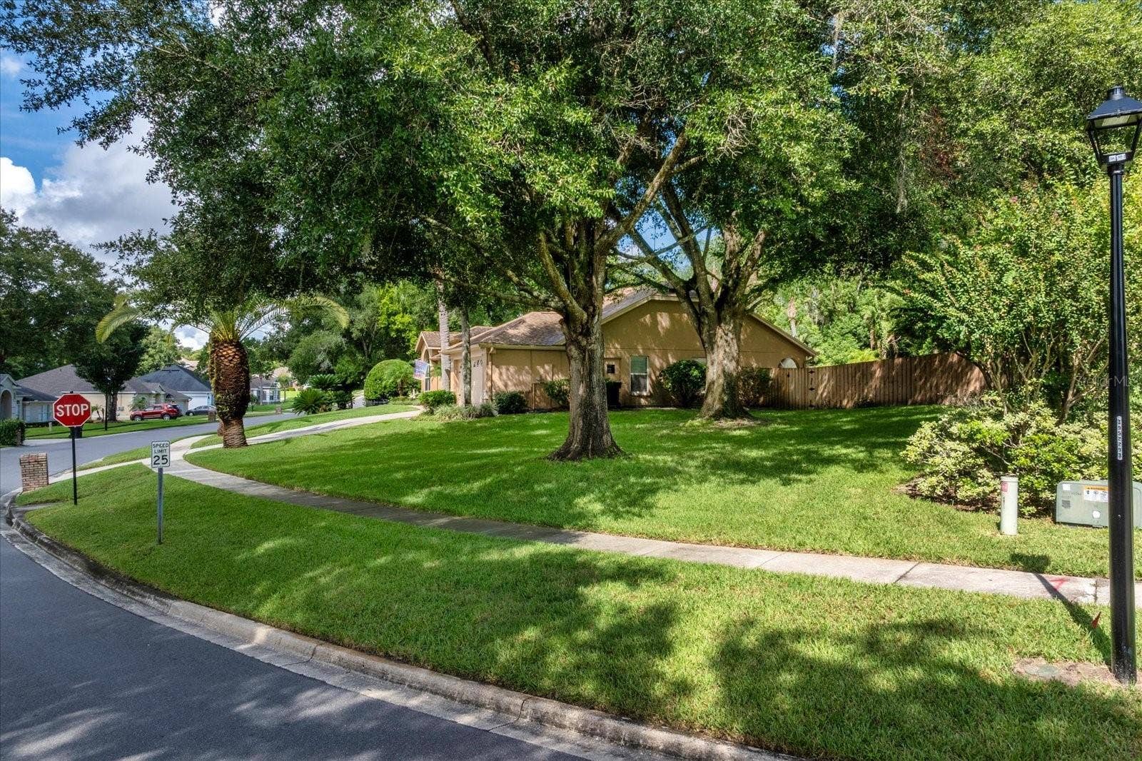 1660 SWEETWATER WEST CIRCLE, Apopka, FL 32712