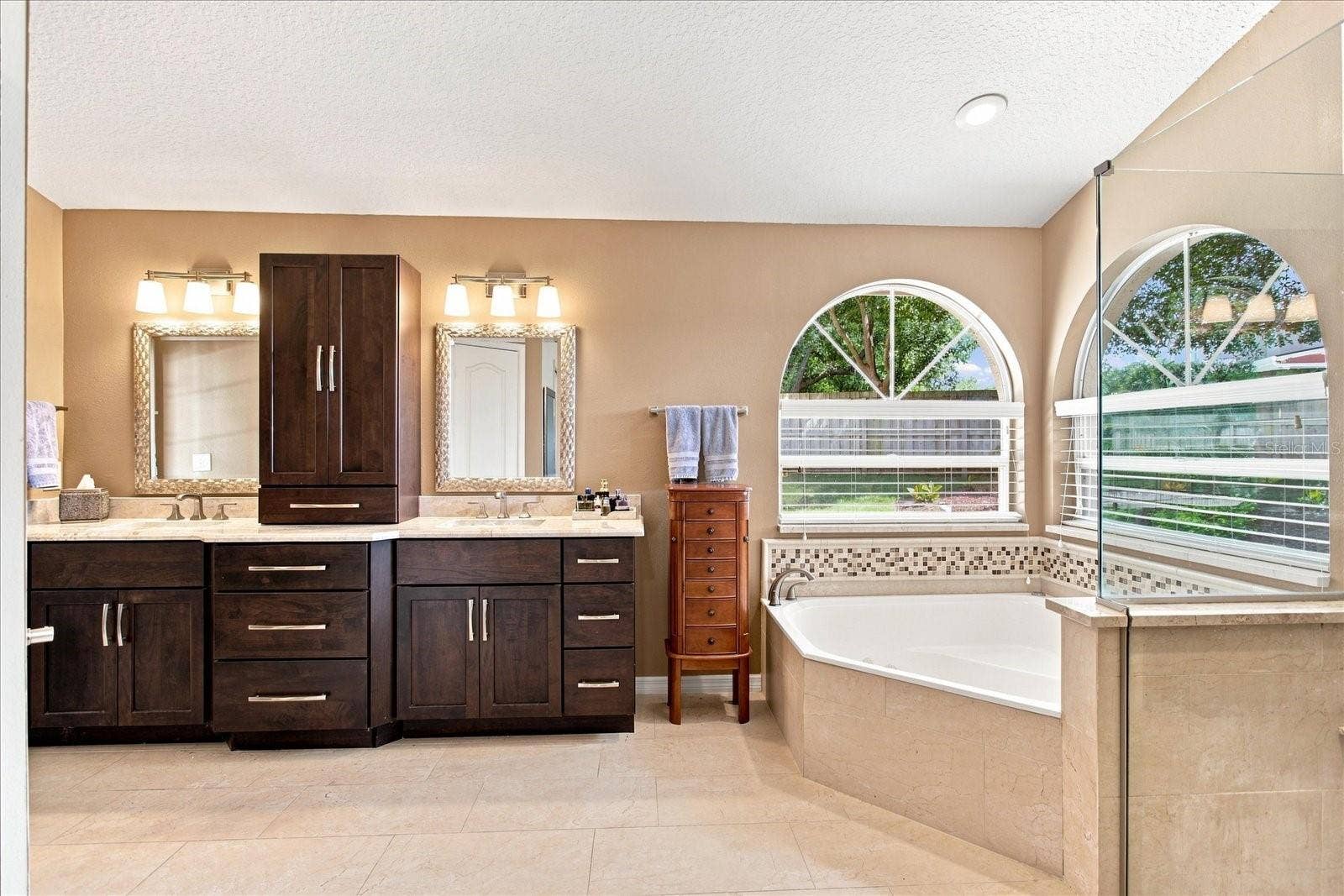 1660 SWEETWATER WEST CIRCLE, Apopka, FL 32712