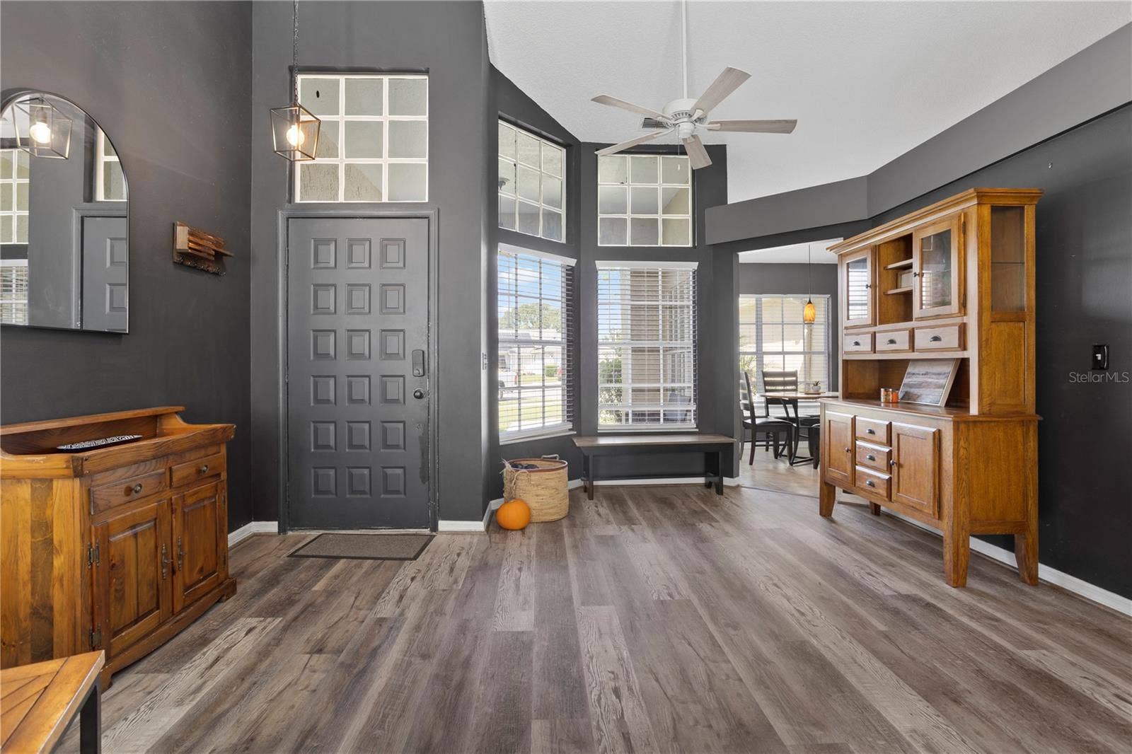 1017 EAGENS CREEK COURT, Oviedo, FL 32765 1017 EAGENS CREEK COURT, Oviedo, FL 32765