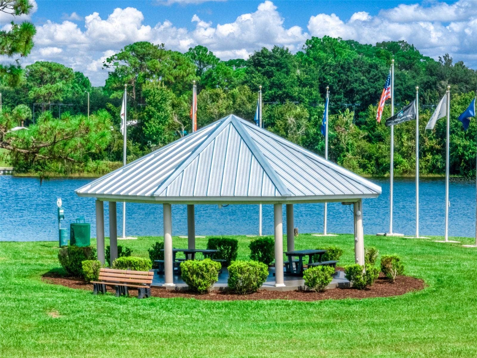 Sun N Lake Community