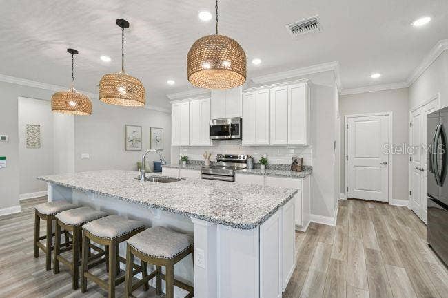 Model home - actual features may vary.