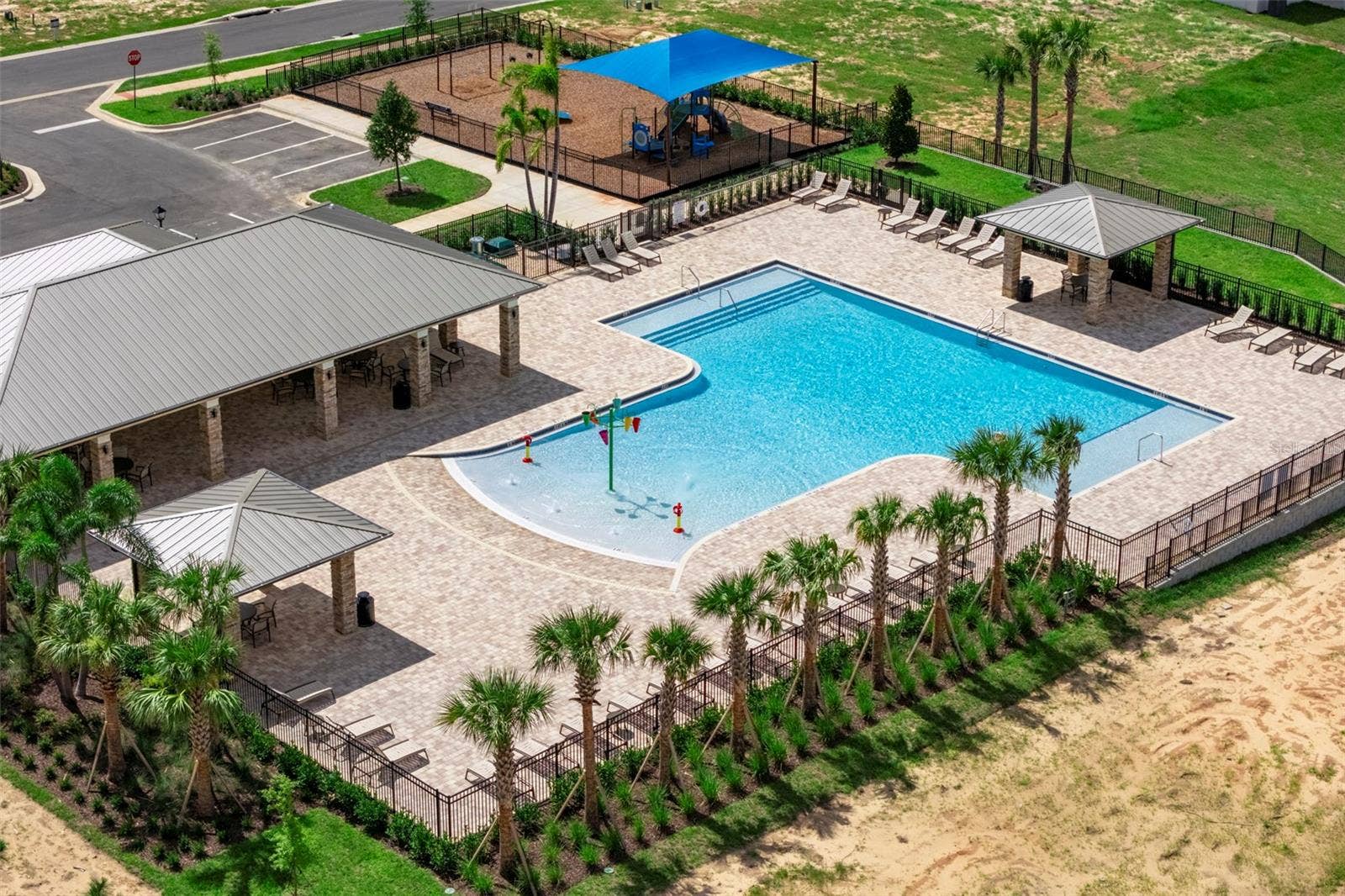 27452 BLACK KITE AVENUE, Howey In The Hills, FL 34737 Community Pool