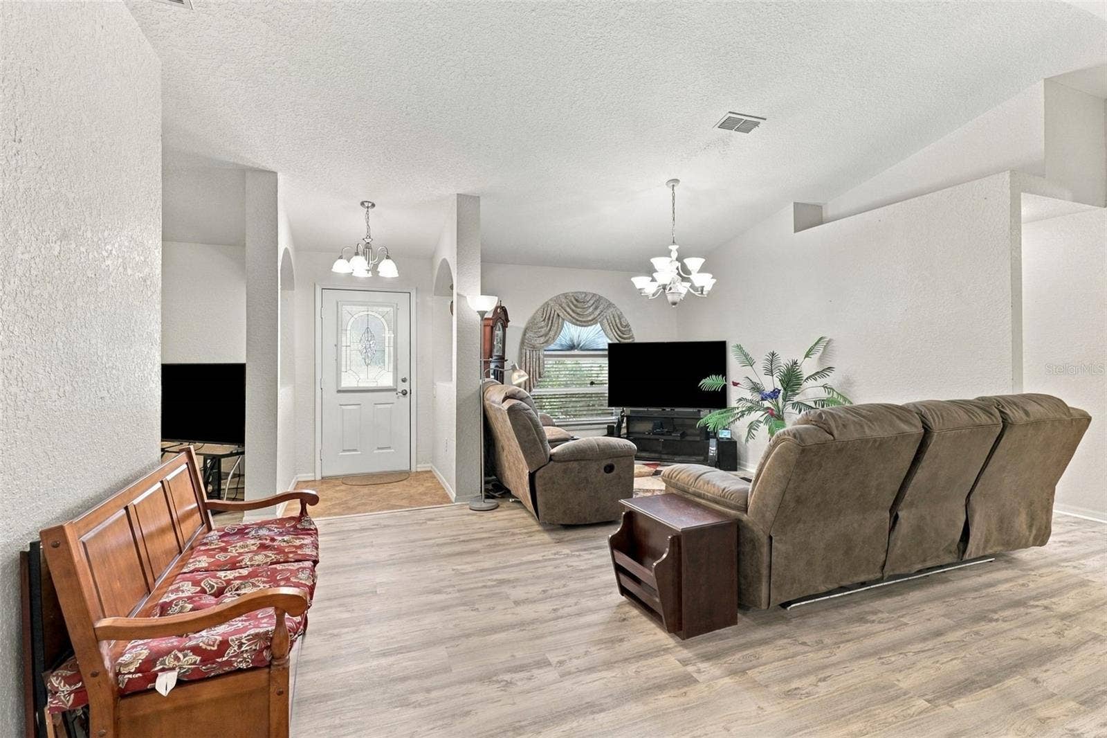 2104 LINWOOD AVENUE, Spring Hill, FL 34608 Entrance