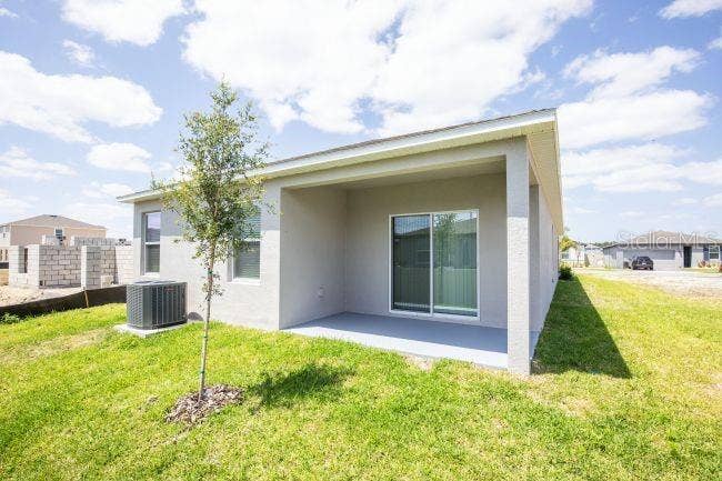 13 LOCUST LOOP COURSE, Ocala, FL 34472 Model home - actual features may vary.
