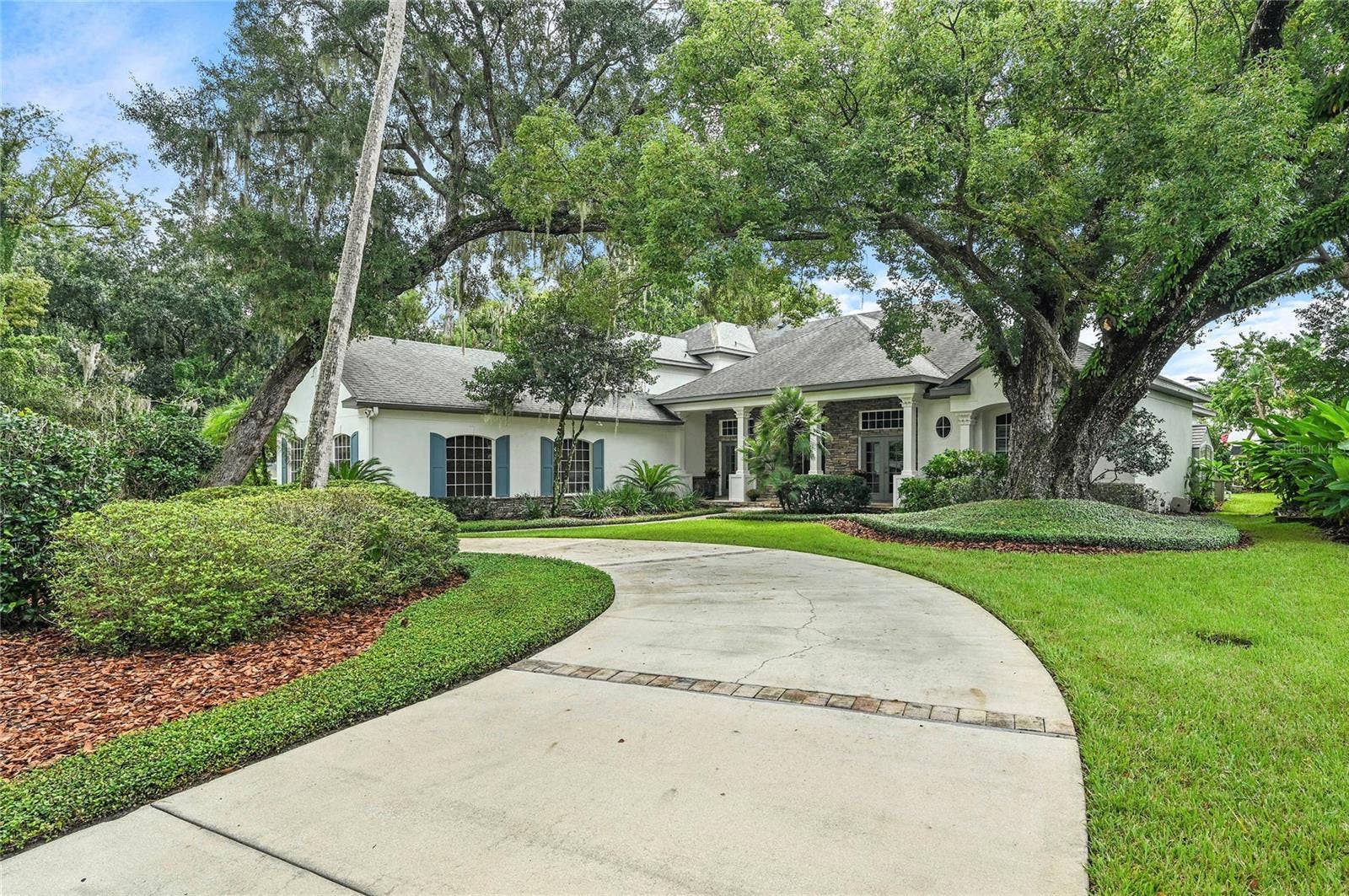 Plenty of parking with the circular driveway