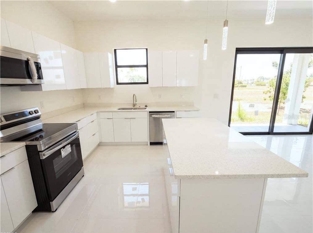 2726 NW 41ST PLACE, Cape Coral, FL 33993 2726 NW 41ST PLACE, Cape Coral, FL 33993