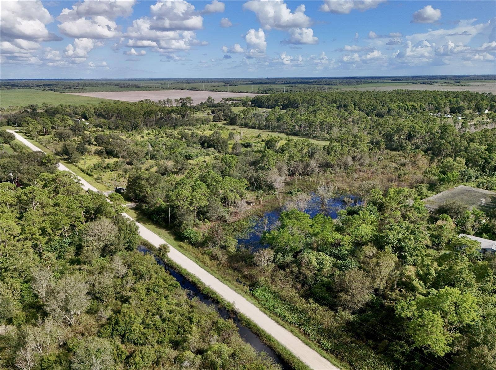 240 TAMPA AVENUE, Clewiston, FL 33440 240 TAMPA AVENUE, Clewiston, FL 33440