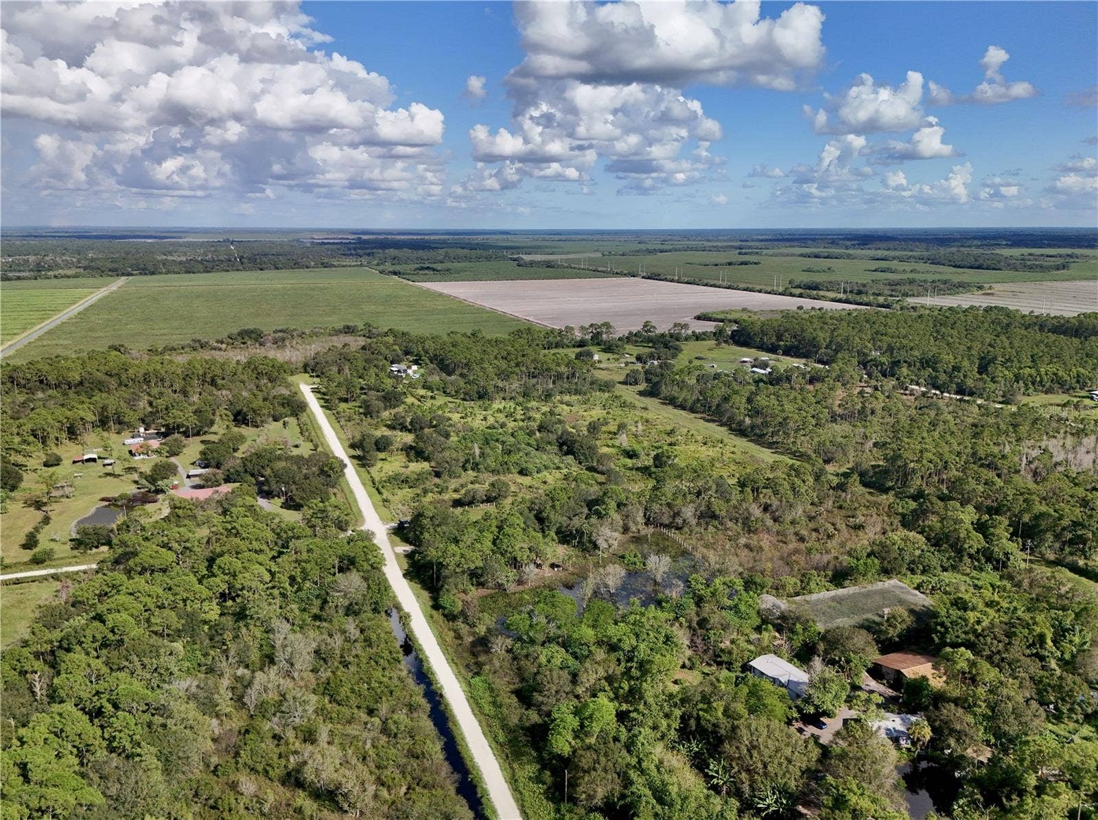 240 TAMPA AVENUE, Clewiston, FL 33440 240 TAMPA AVENUE, Clewiston, FL 33440