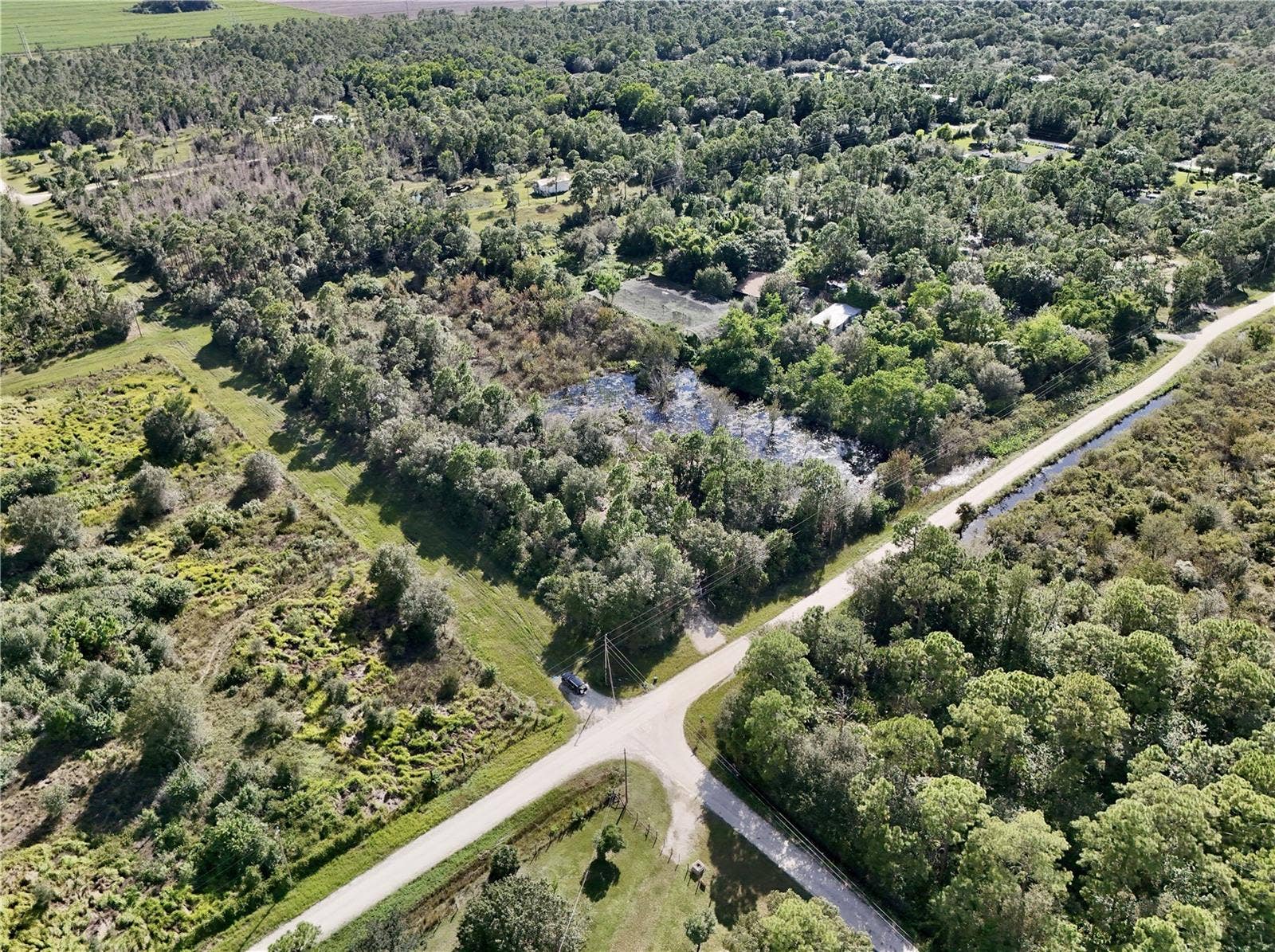 240 TAMPA AVENUE, Clewiston, FL 33440 240 TAMPA AVENUE, Clewiston, FL 33440