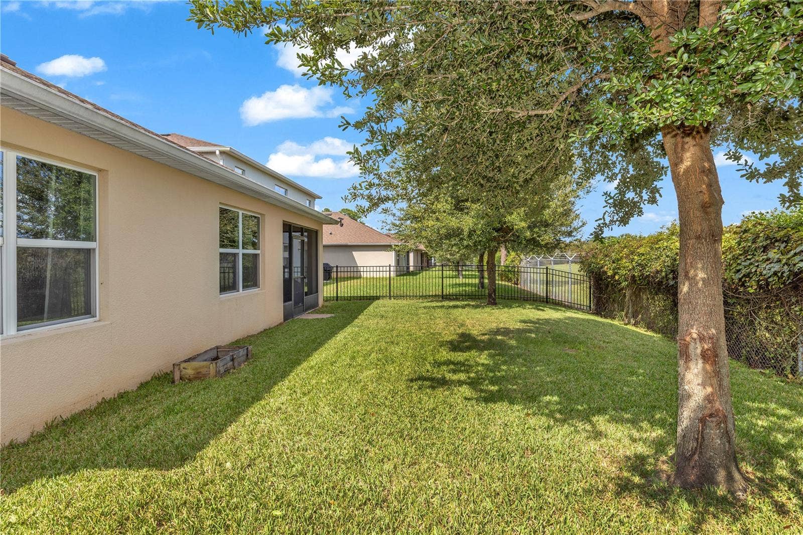 339 LAZIO CIRCLE, Debary, FL 32713