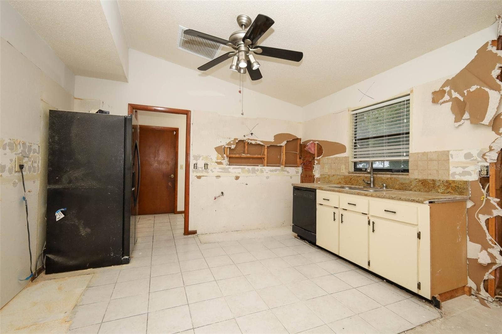 312 KIMBERLY COURT, Sanford, FL 32771 312 KIMBERLY COURT, Sanford, FL 32771