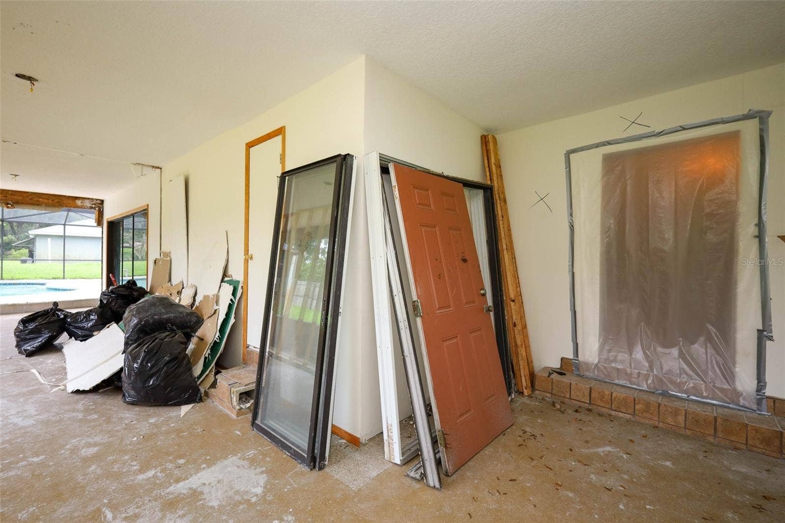 312 KIMBERLY COURT, Sanford, FL 32771 312 KIMBERLY COURT, Sanford, FL 32771