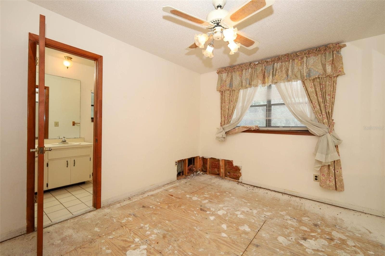 312 KIMBERLY COURT, Sanford, FL 32771 312 KIMBERLY COURT, Sanford, FL 32771