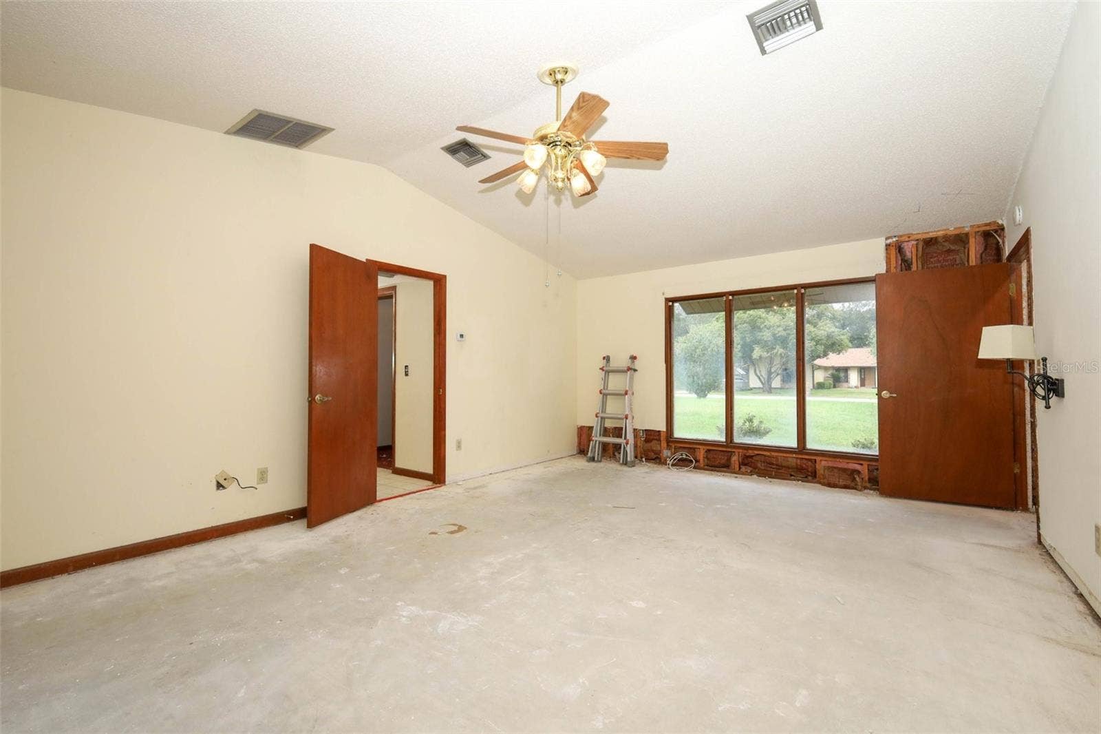 312 KIMBERLY COURT, Sanford, FL 32771 312 KIMBERLY COURT, Sanford, FL 32771