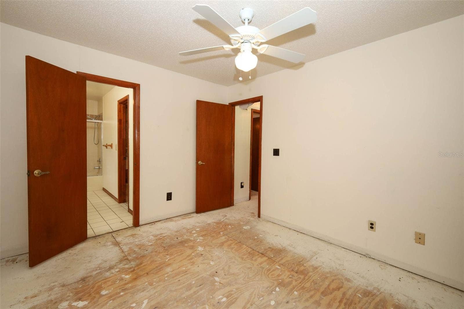 312 KIMBERLY COURT, Sanford, FL 32771 312 KIMBERLY COURT, Sanford, FL 32771