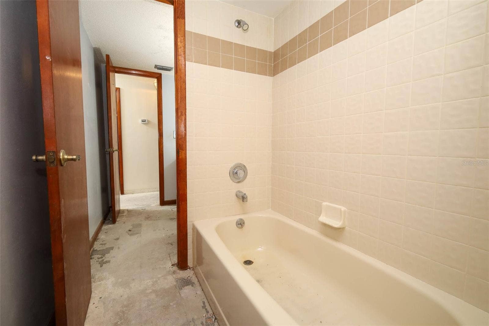 312 KIMBERLY COURT, Sanford, FL 32771 312 KIMBERLY COURT, Sanford, FL 32771