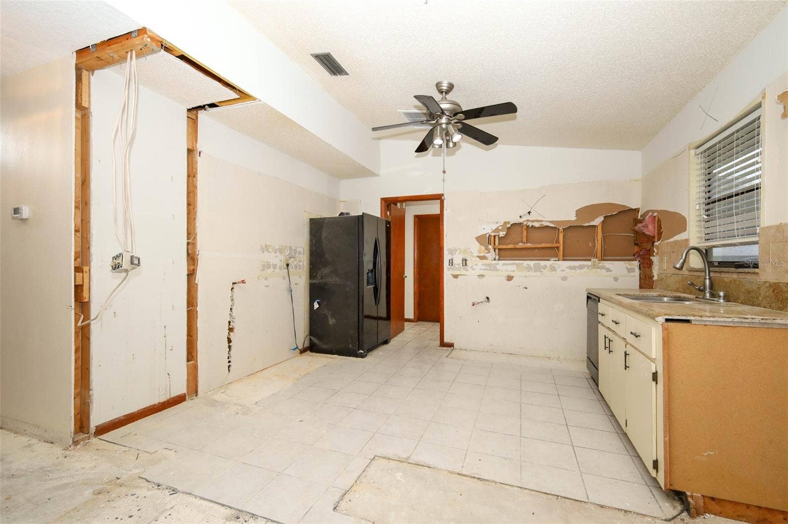 312 KIMBERLY COURT, Sanford, FL 32771 312 KIMBERLY COURT, Sanford, FL 32771