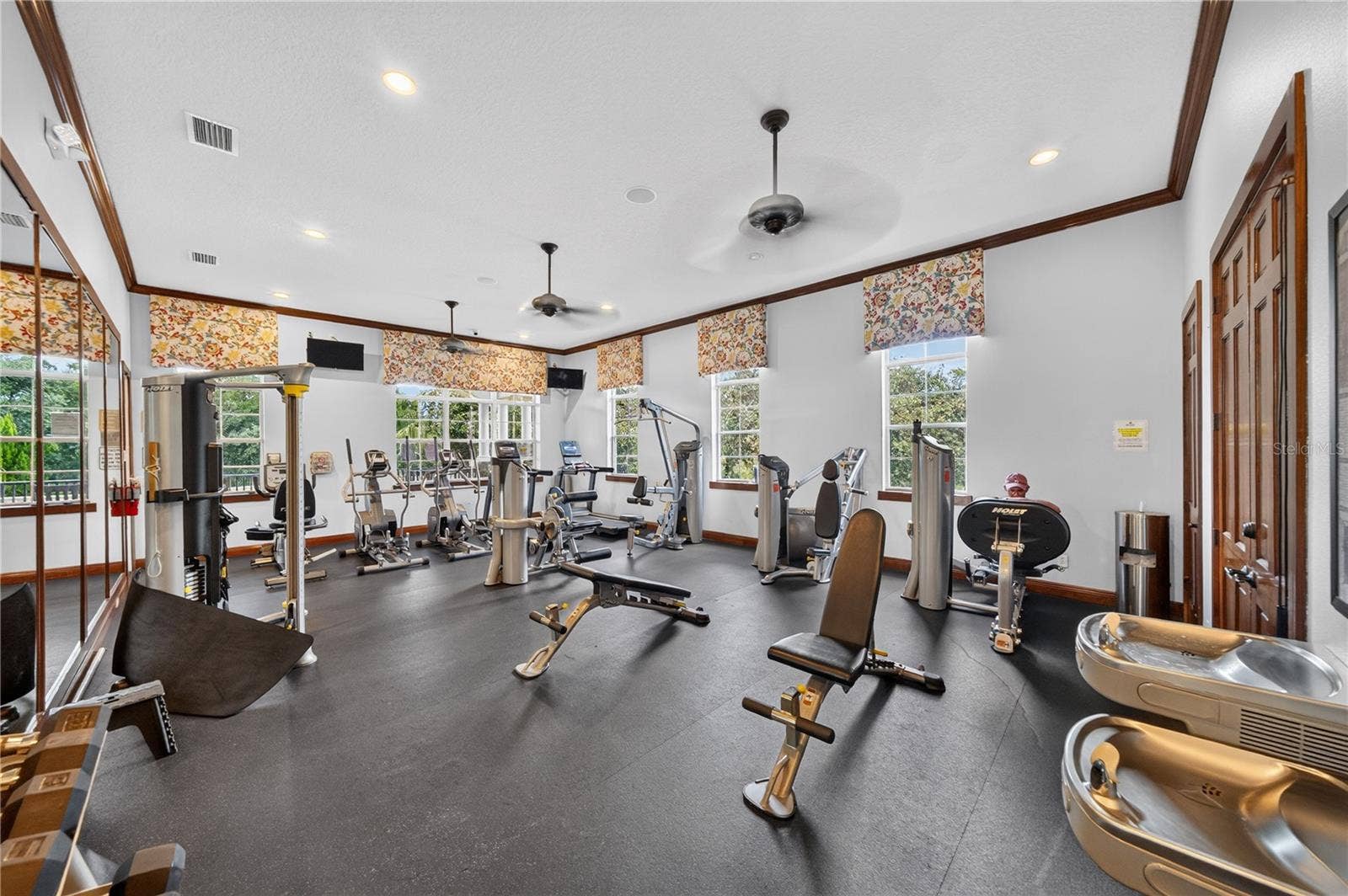 21630 BELGIAN COURT, Mount Dora, FL 32757 21630 BELGIAN COURT, Mount Dora, FL 32757