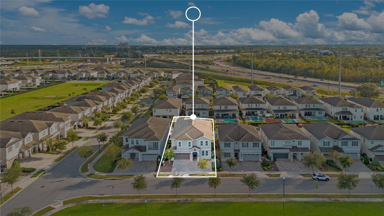 7704 WESTLAND DRIVE, Kissimmee, FL 34747 A convenient five-minute walk to Encore's clubhouse, waterpark, and resort amenities