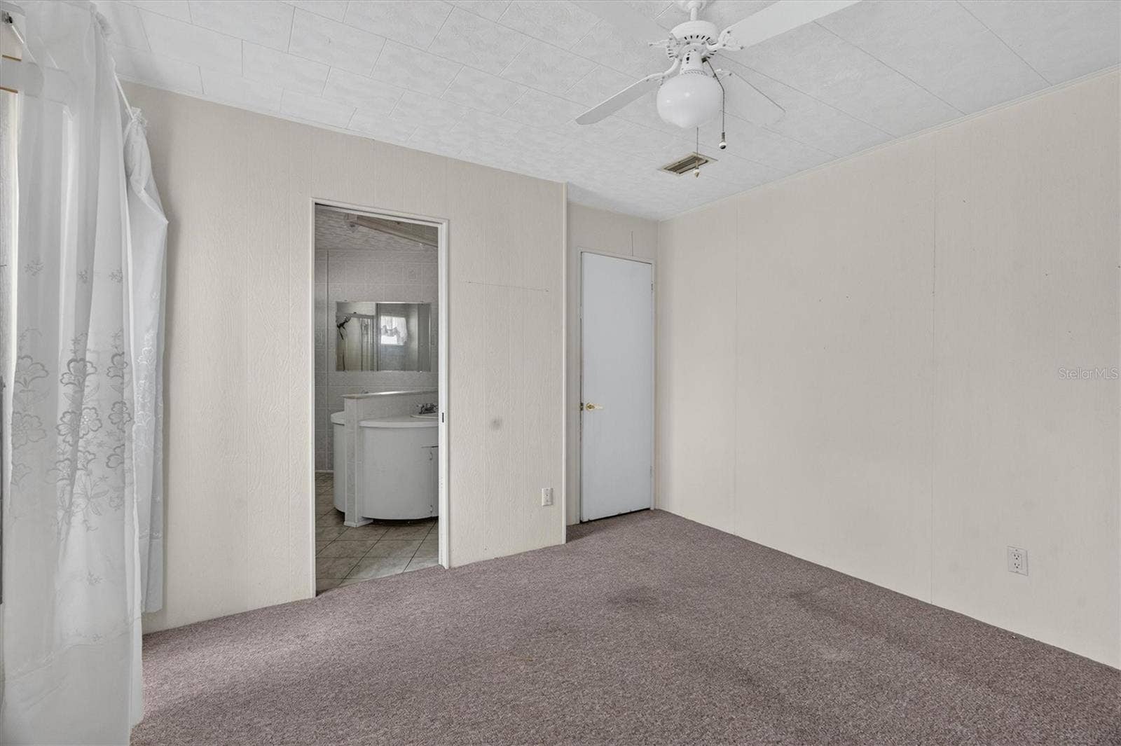 953 TODD WAY, Tavares, FL 32778 953 TODD WAY, Tavares, FL 32778