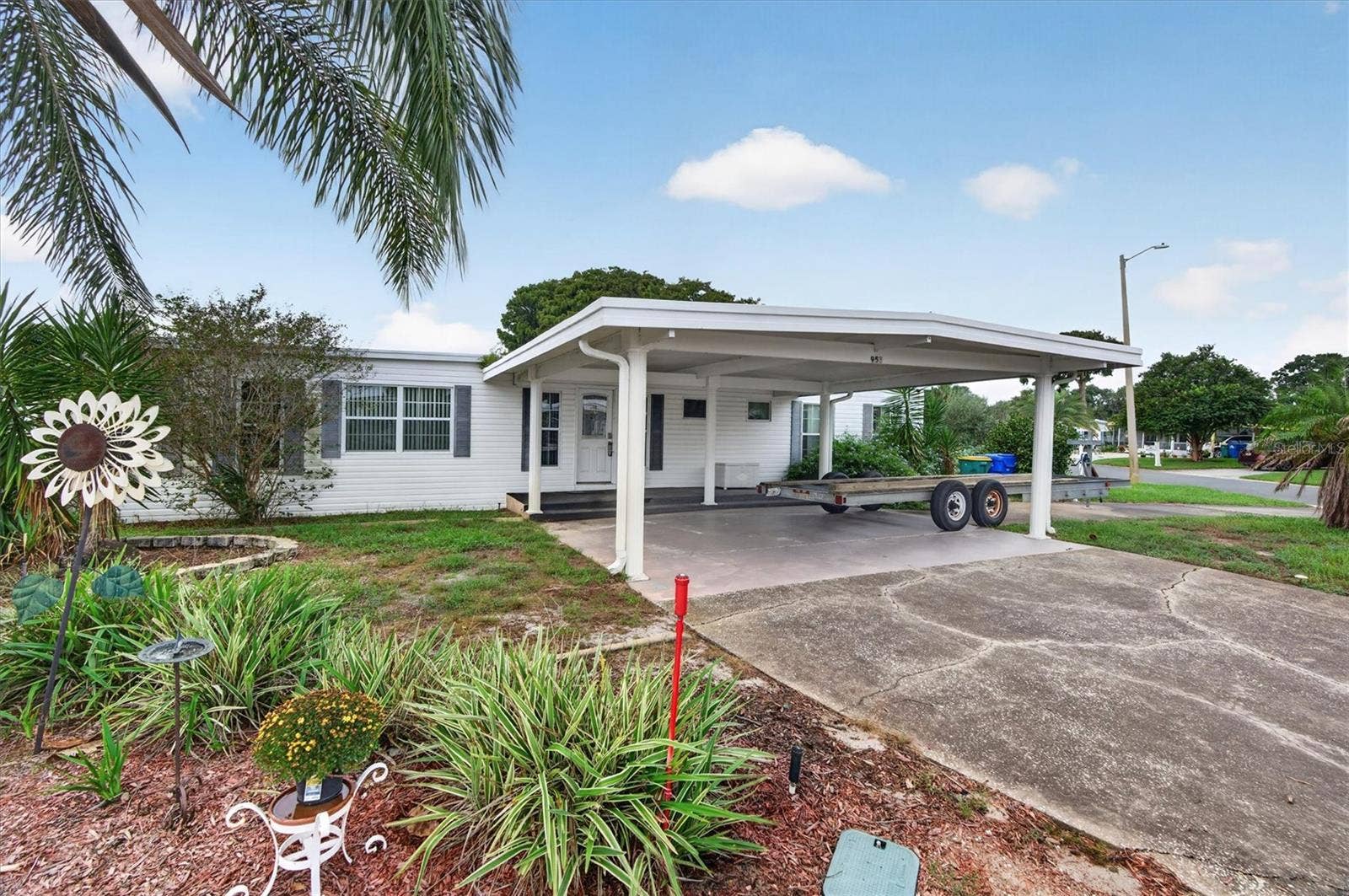 953 TODD WAY, Tavares, FL 32778 953 TODD WAY, Tavares, FL 32778
