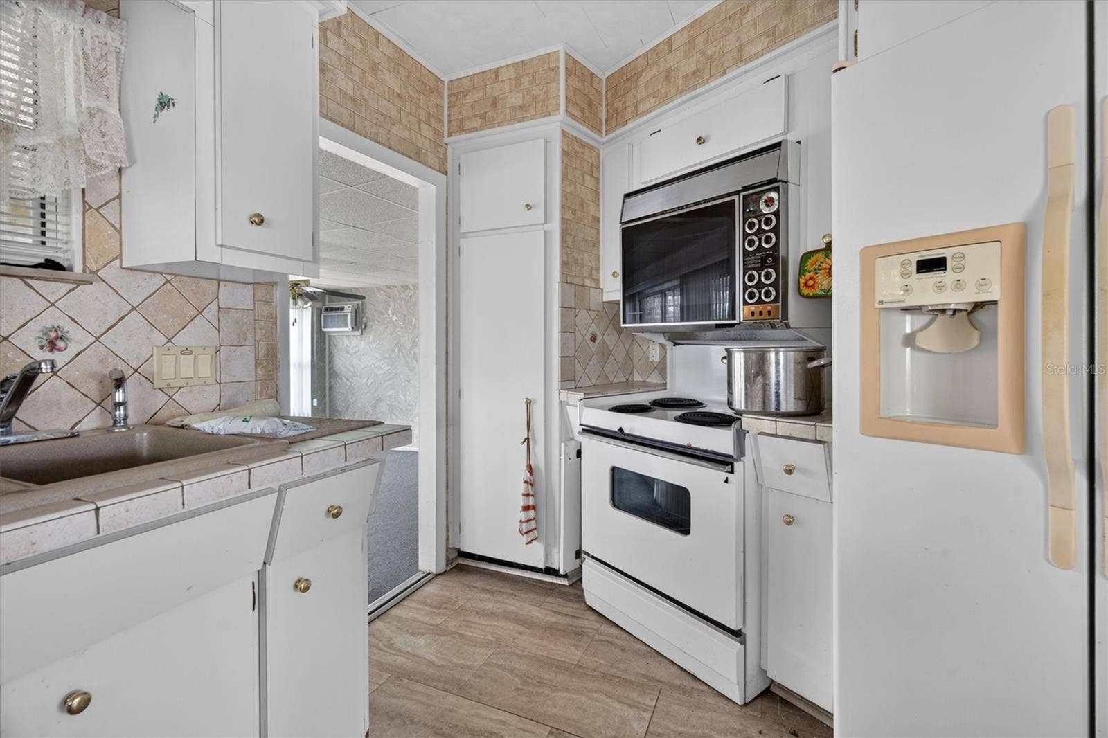 953 TODD WAY, Tavares, FL 32778 953 TODD WAY, Tavares, FL 32778