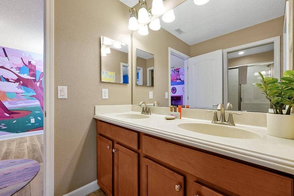 1452 MYRTLEWOOD STREET, Davenport, FL 33896