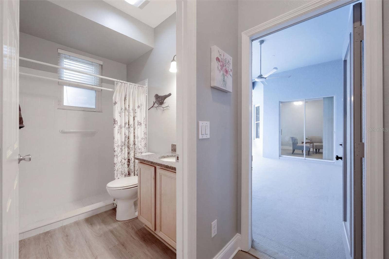 Third Bathroom with Pool access