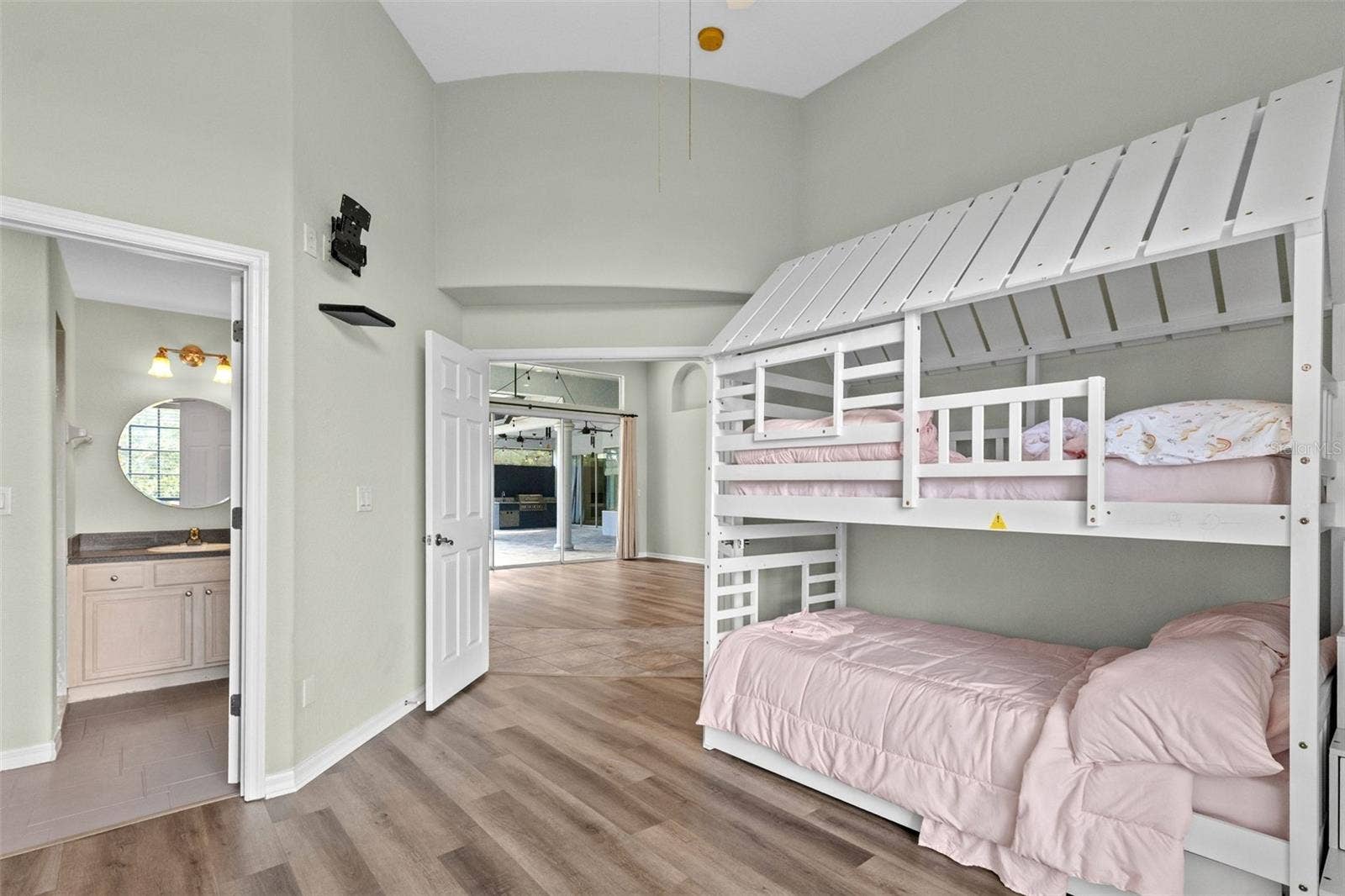 19900 QUINELLA STREET, Orlando, FL 32833 19900 QUINELLA STREET, Orlando, FL 32833