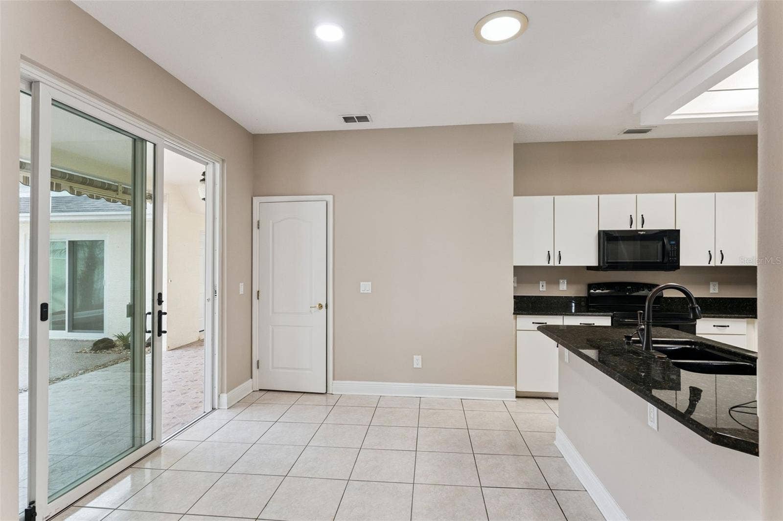 4242 NEWLAND STREET, Clermont, FL 34711 Breakfast Nook