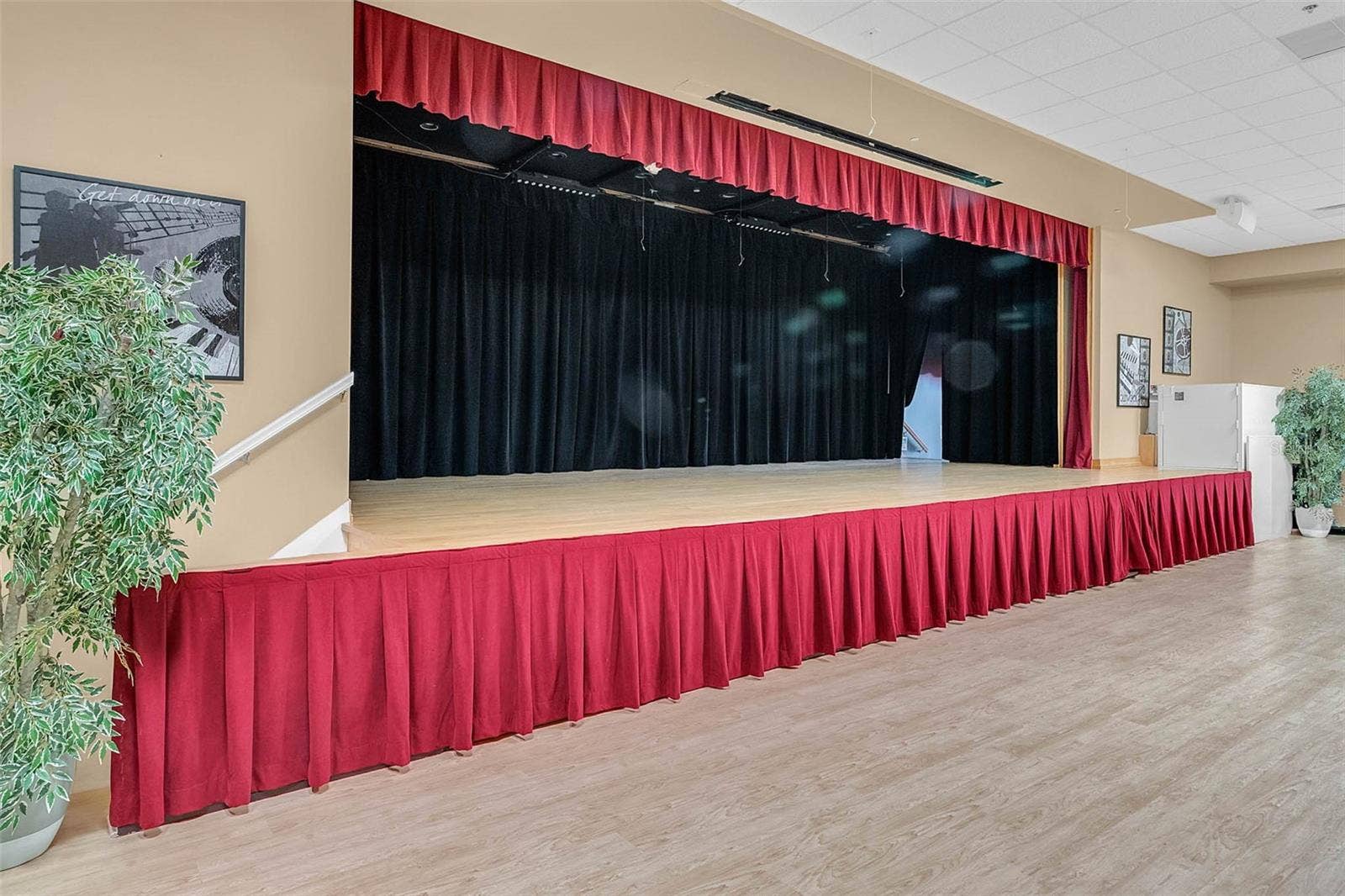 4242 NEWLAND STREET, Clermont, FL 34711 Stage