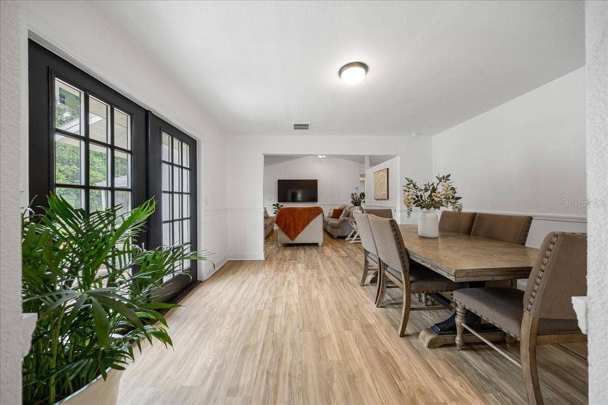 Natural Light in this dining room