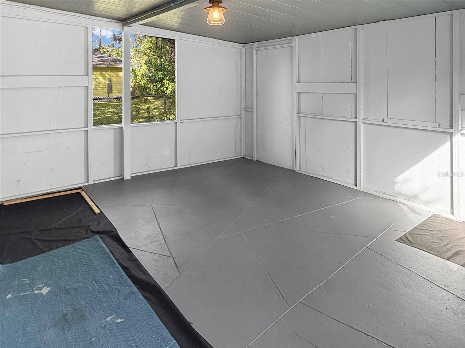 1305 S ELLIOTT STREET, Sanford, FL 32771 Back Unit - Screened Porch
