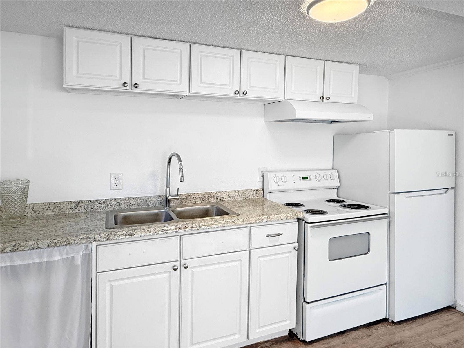 1305 S ELLIOTT STREET, Sanford, FL 32771 Front Unit - Kitchen
